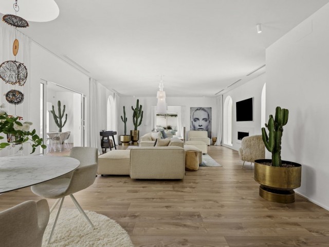 5 Soveroms Villa i Guadalmina Alta