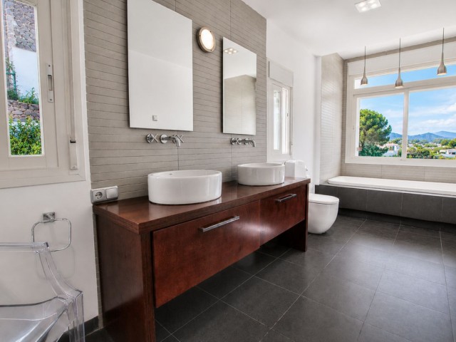 4 Bedrooms Villa in La Cala Golf
