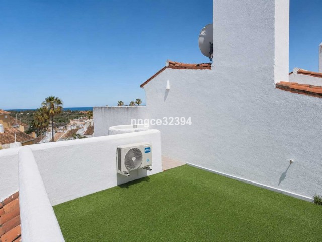 Apartamento con 3 Dormitorios  en New Golden Mile