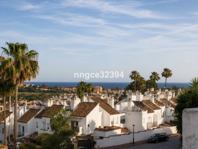 Apartamento con 3 Dormitorios  en New Golden Mile