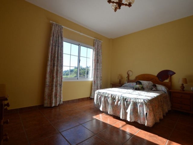 6 Bedrooms Villa in Benalmadena