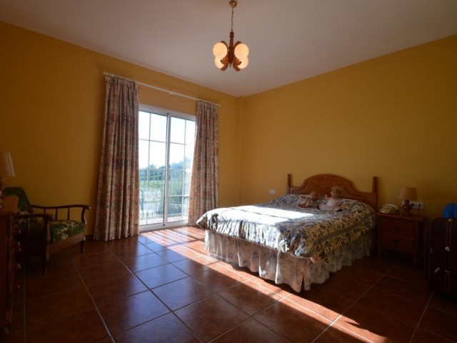 6 Bedrooms Villa in Benalmadena