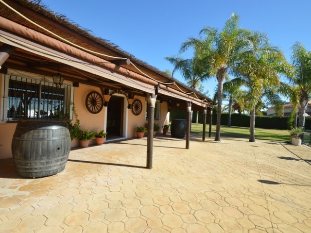 6 Bedrooms Villa in Benalmadena