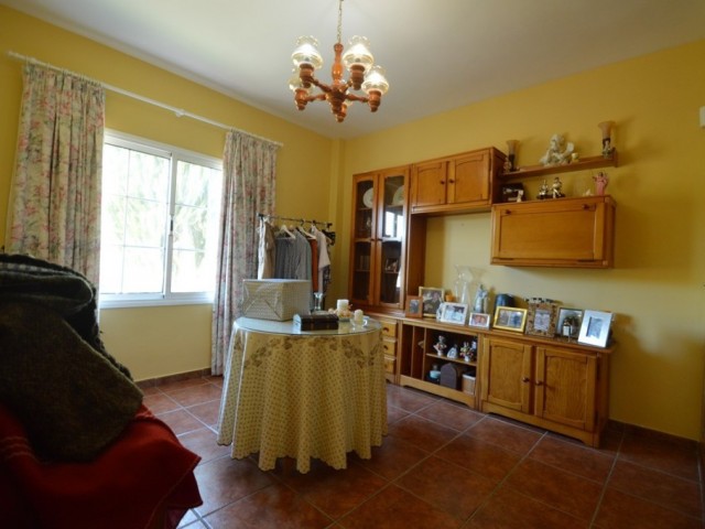 Villa avec 6 Chambres  à Benalmadena