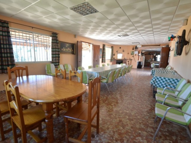 Villa avec 6 Chambres  à Benalmadena