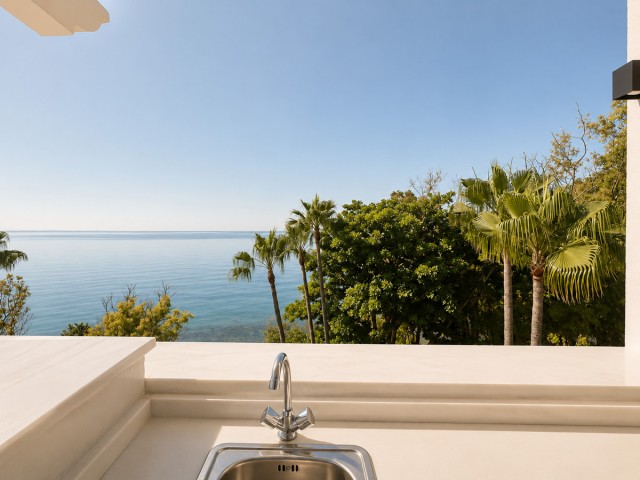 2 Bedrooms Apartment in Estepona