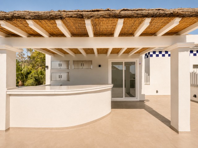 2 Bedrooms Apartment in Estepona