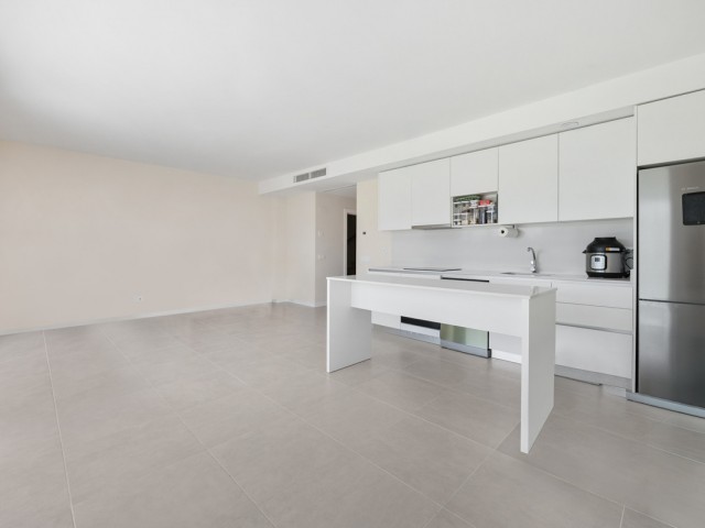 2 Bedrooms Apartment in Estepona