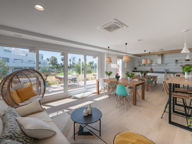 2 Bedrooms Apartment in Estepona
