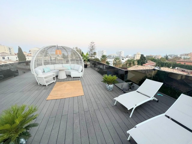 5 Bedrooms Villa in Benalmadena Costa