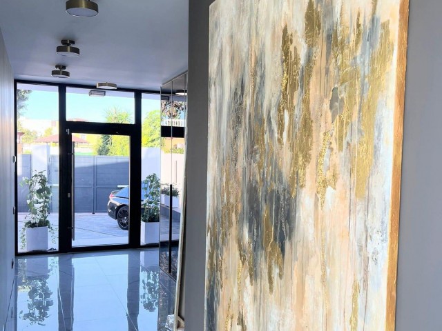 5 Bedrooms Villa in Benalmadena Costa