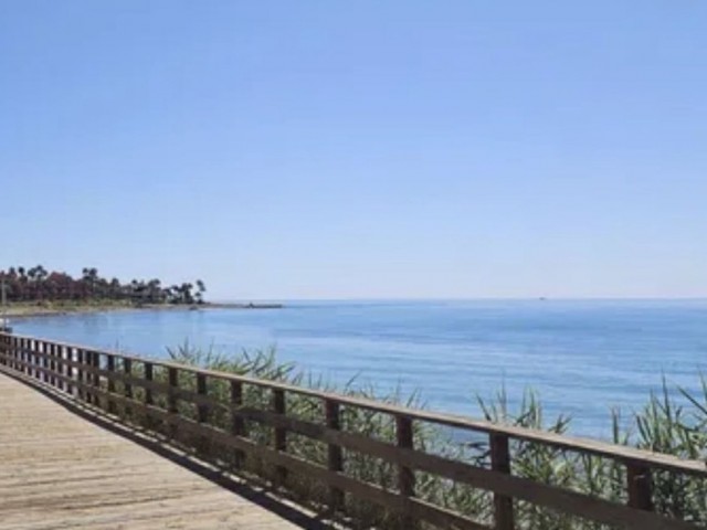 3 Bedrooms Townhouse in Estepona