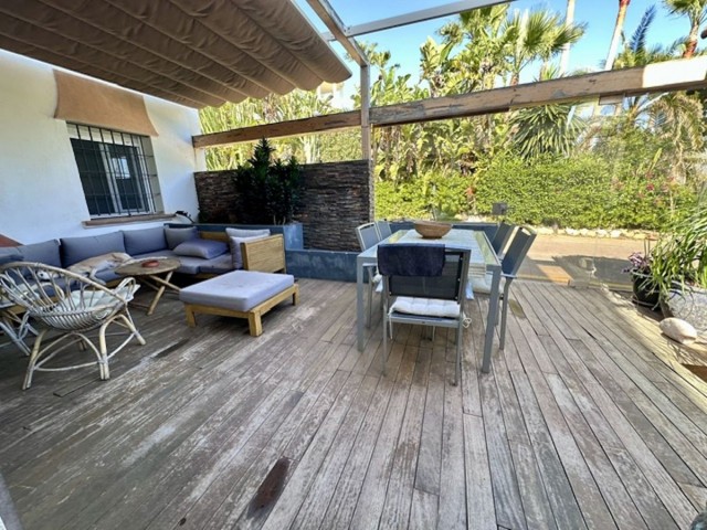 3 Bedrooms Townhouse in Estepona
