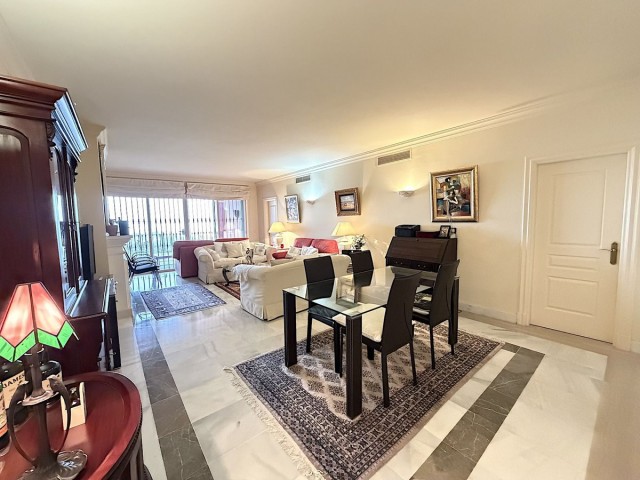 2 Bedrooms Apartment in Monte Halcones
