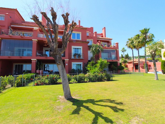 2 Bedrooms Apartment in Monte Halcones