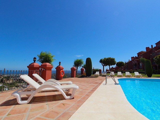 2 Bedrooms Apartment in Monte Halcones