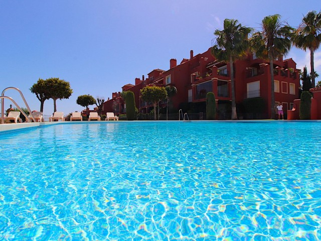 2 Bedrooms Apartment in Monte Halcones