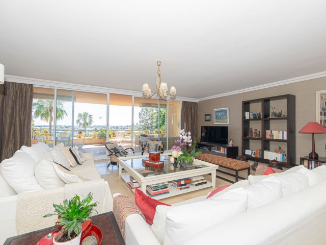 3 Schlafzimmer Apartment in Nueva Andalucía