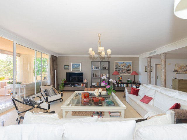 3 Schlafzimmer Apartment in Nueva Andalucía