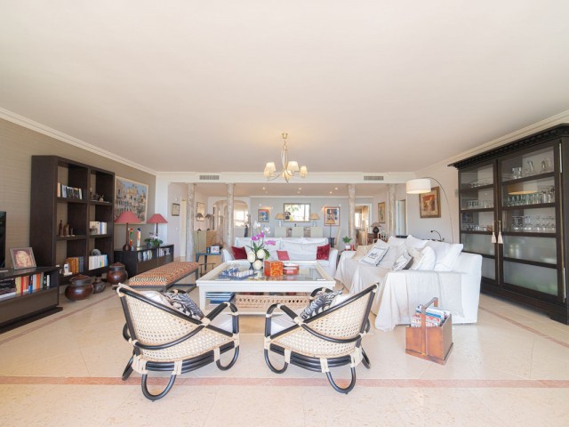 3 Schlafzimmer Apartment in Nueva Andalucía