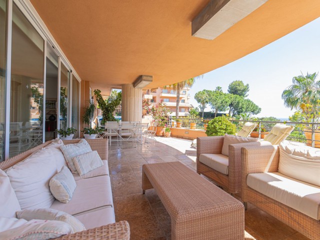 3 Schlafzimmer Apartment in Nueva Andalucía