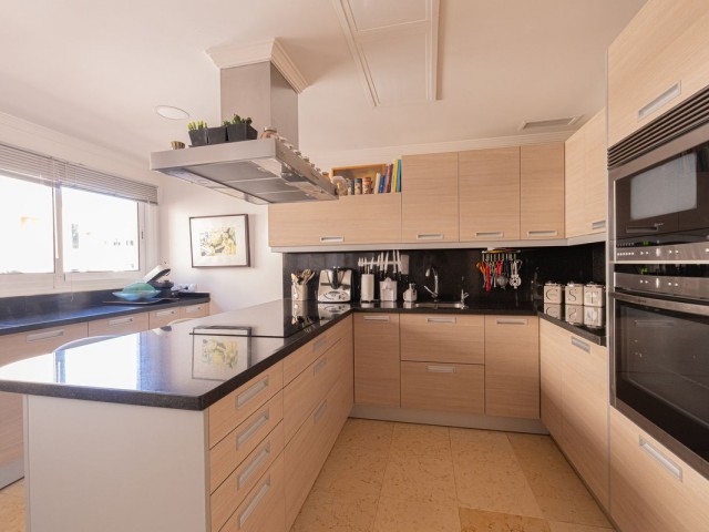 3 Schlafzimmer Apartment in Nueva Andalucía