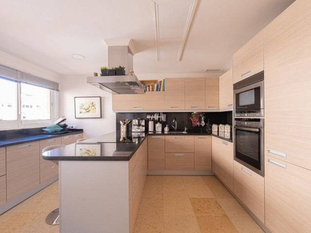 3 Schlafzimmer Apartment in Nueva Andalucía