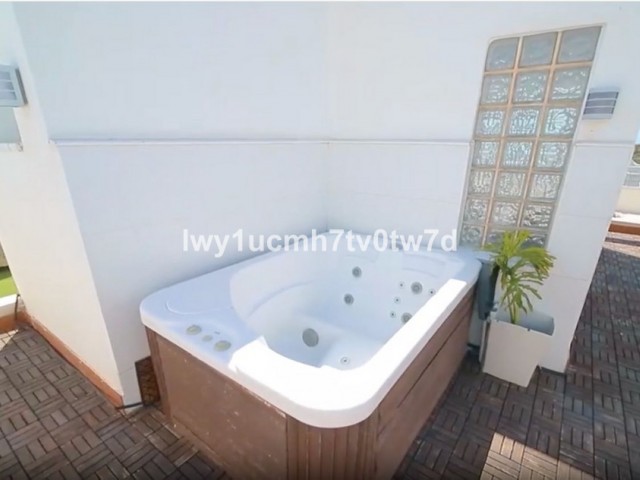 5 Schlafzimmer Apartment in La Cala de Mijas