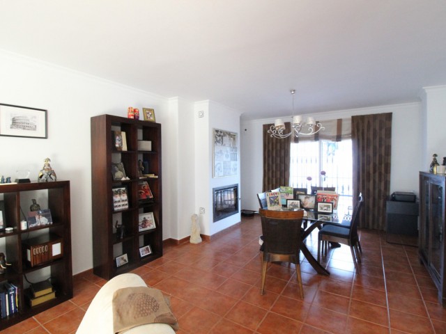 4 Schlafzimmer Reihenhaus in Guadalmina Alta