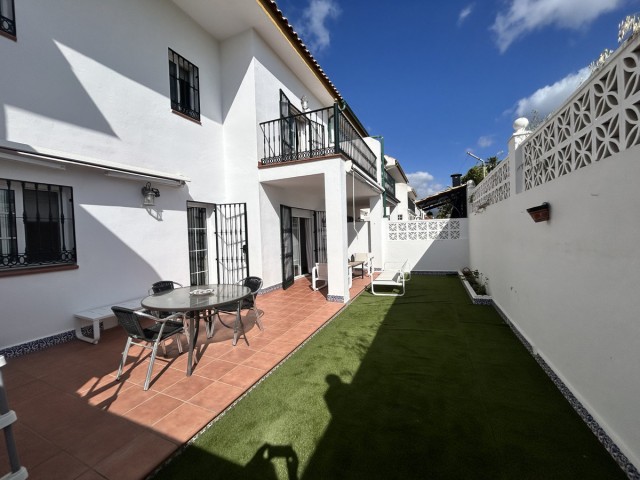 4 Schlafzimmer Reihenhaus in Guadalmina Alta