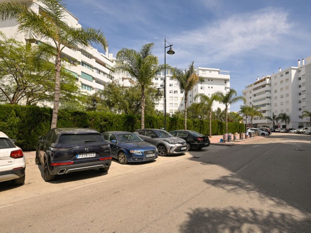 4 Bedrooms Apartment in Fuengirola