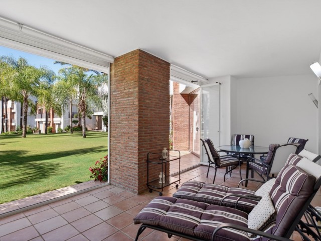 2 Bedrooms Apartment in Estepona
