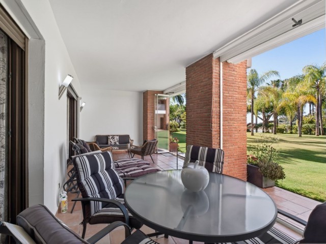 2 Bedrooms Apartment in Estepona