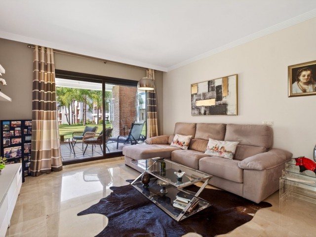 2 Bedrooms Apartment in Estepona