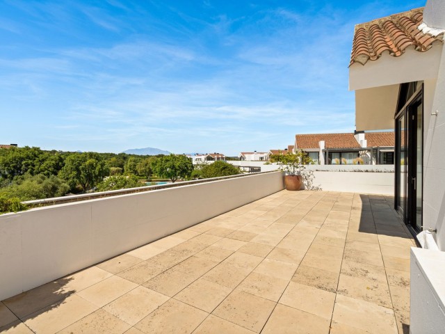 2 Soveroms Rekkehus i Sotogrande Alto