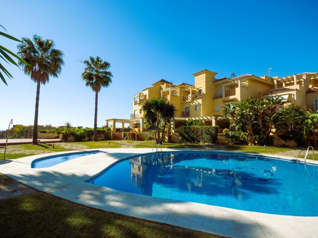 4 Bedrooms Townhouse in Estepona