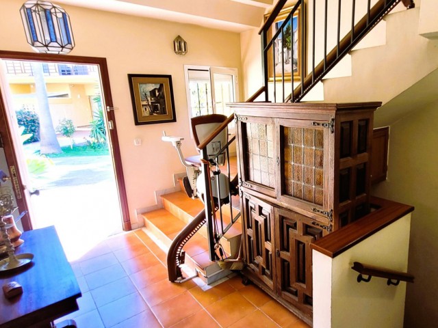 4 Bedrooms Townhouse in Estepona