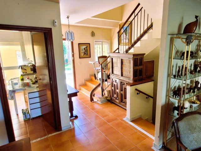 4 Bedrooms Townhouse in Estepona