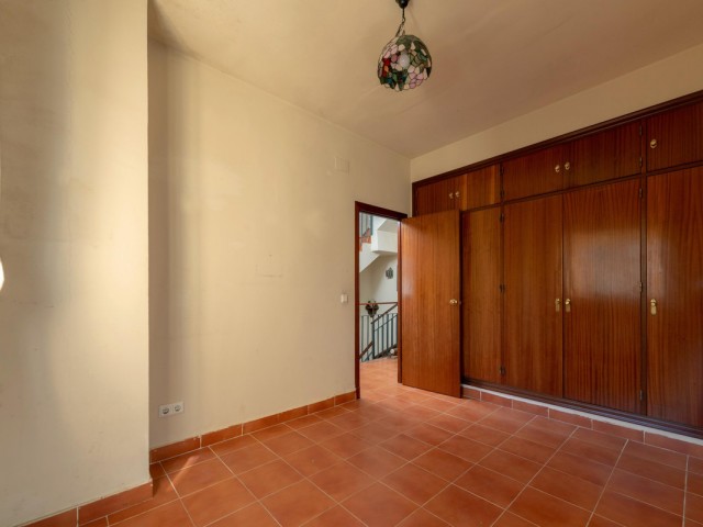 4 Bedrooms Townhouse in Estepona