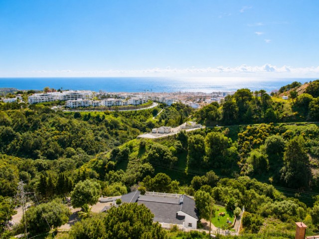 5 Bedrooms Villa in Estepona
