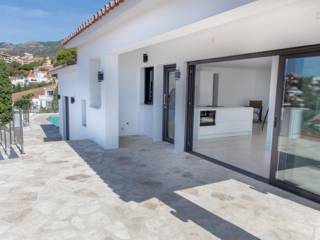 4 Bedrooms Villa in Fuengirola