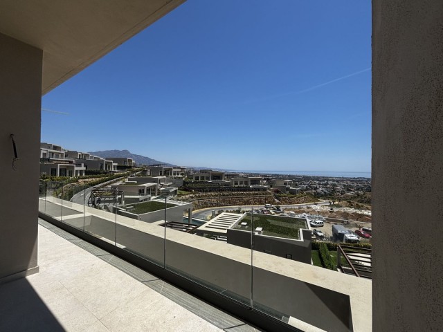 4 Bedrooms Villa in Benahavís