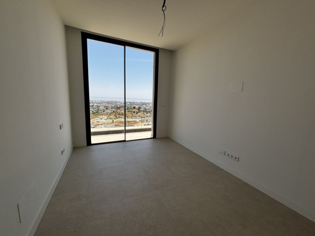 4 Bedrooms Villa in Benahavís
