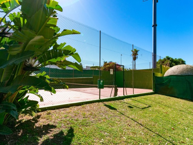 3 Bedrooms Townhouse in Estepona