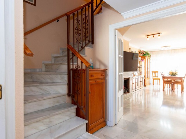 3 Bedrooms Townhouse in Estepona