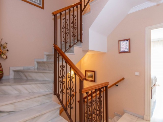 3 Bedrooms Townhouse in Estepona