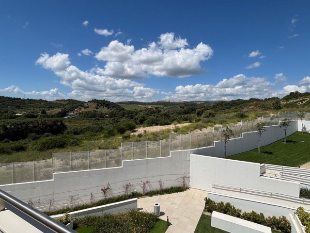 2 Bedrooms Apartment in Estepona