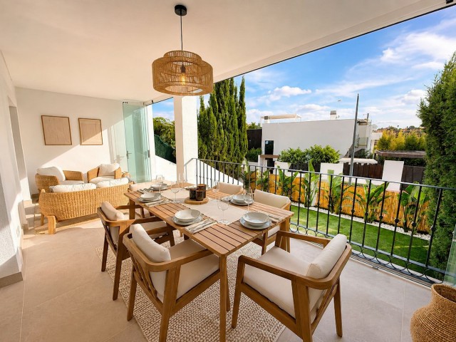 4 Bedrooms Townhouse in Estepona