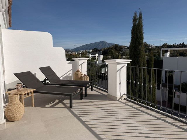 4 Bedrooms Townhouse in Estepona