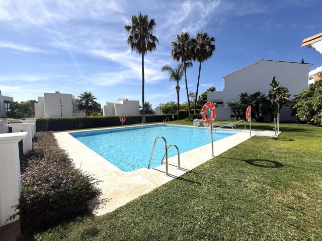 4 Bedrooms Townhouse in Estepona